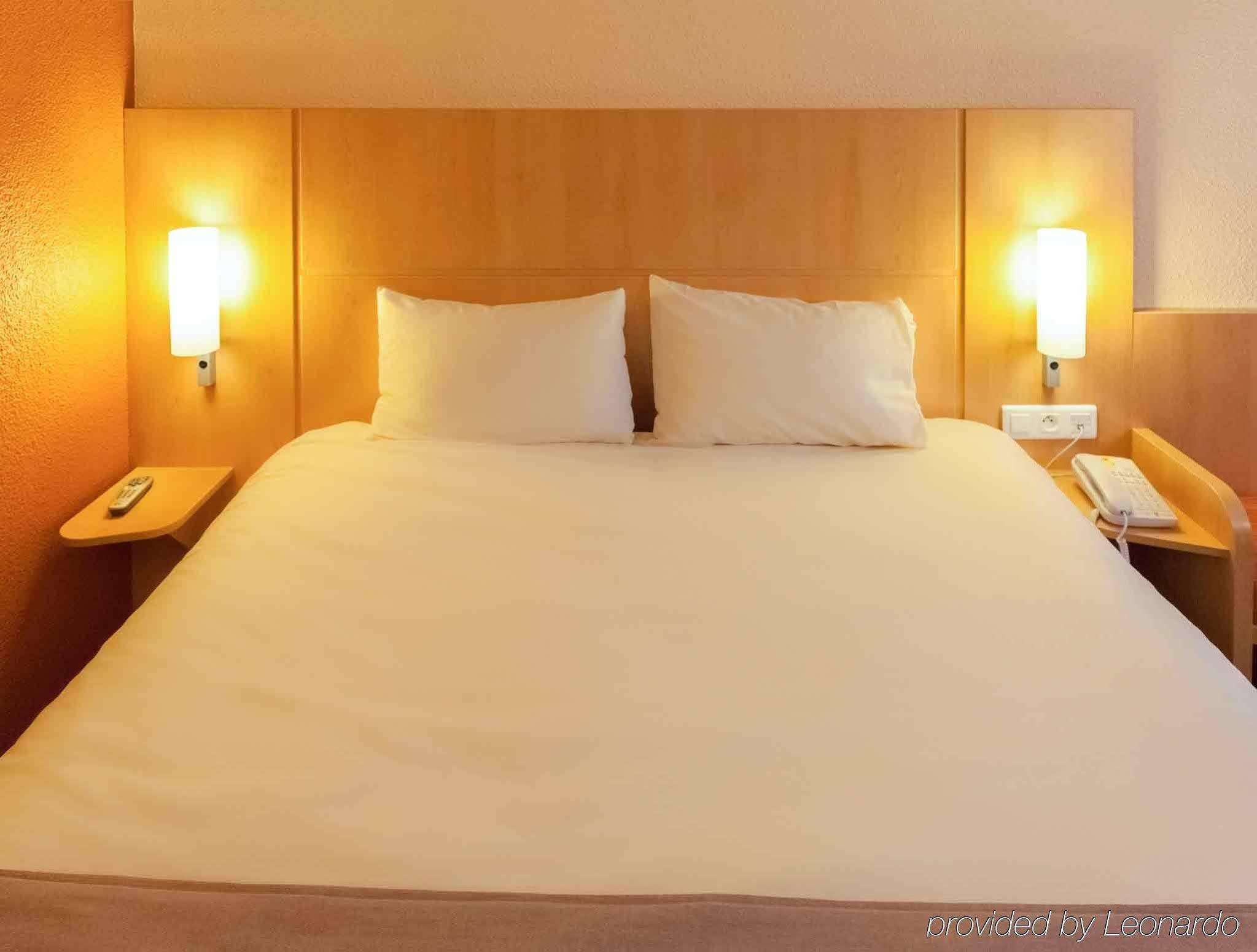 Hotel Ibis Alençon Zewnętrze zdjęcie