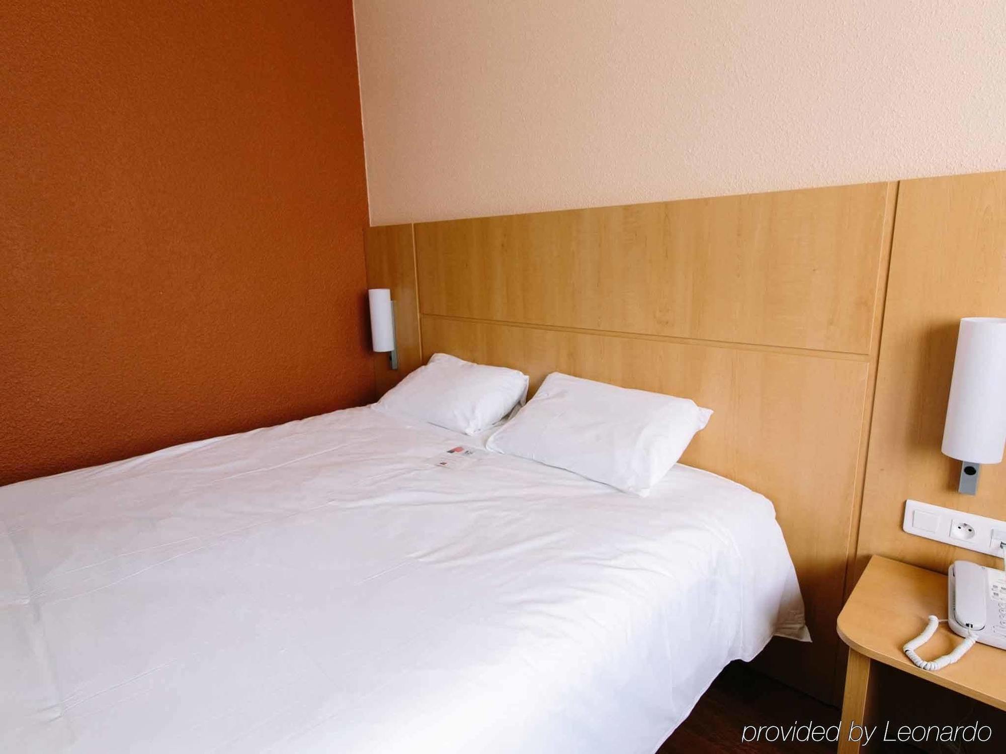 Hotel Ibis Alençon Zewnętrze zdjęcie